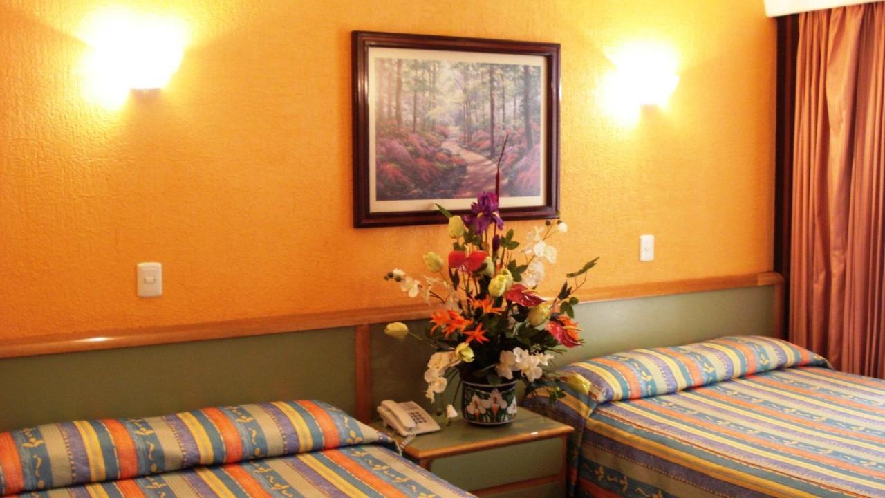 Hotel Segovia Regency Città del Messico Esterno foto